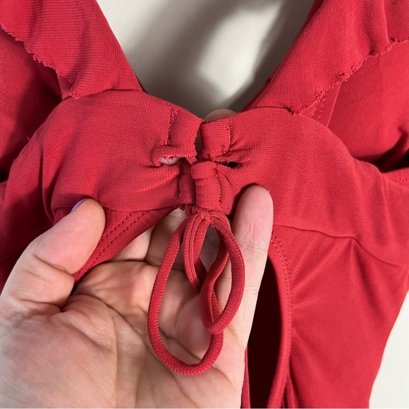 ROBIN PICCONE Lina Ruffle V-neck One Piece Size 6 Brick Red - Picture 7 of 12